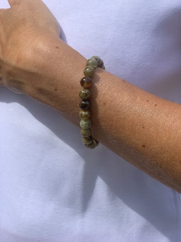 bracelet porté grenat vert grossulaire